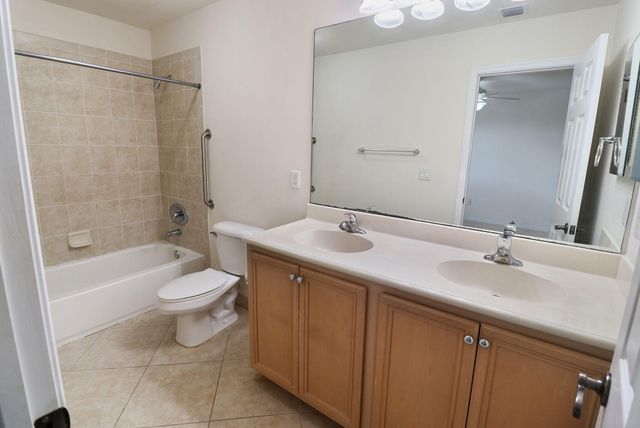 5930 ROYAL Way, Tamarac, FL 33321