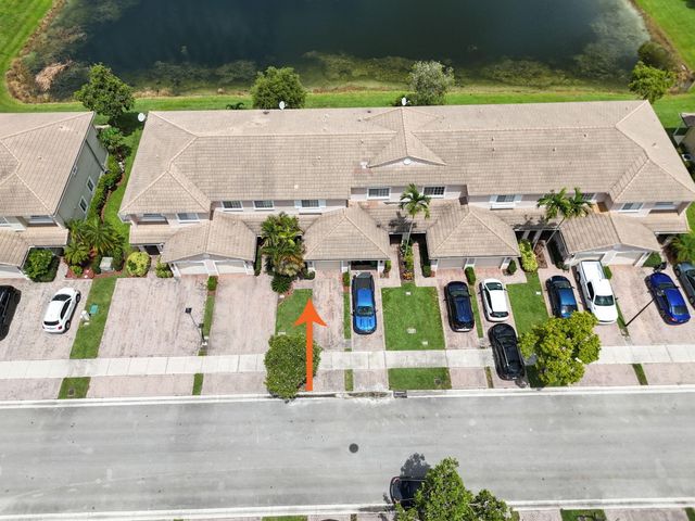 5930 ROYAL Way, Tamarac, FL 33321
