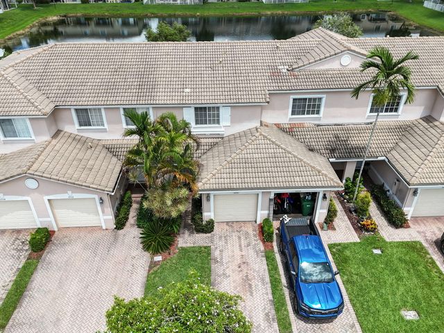 5930 ROYAL Way, Tamarac, FL 33321