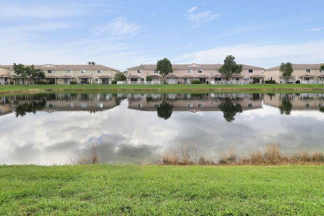 5930 ROYAL Way, Tamarac, FL 33321
