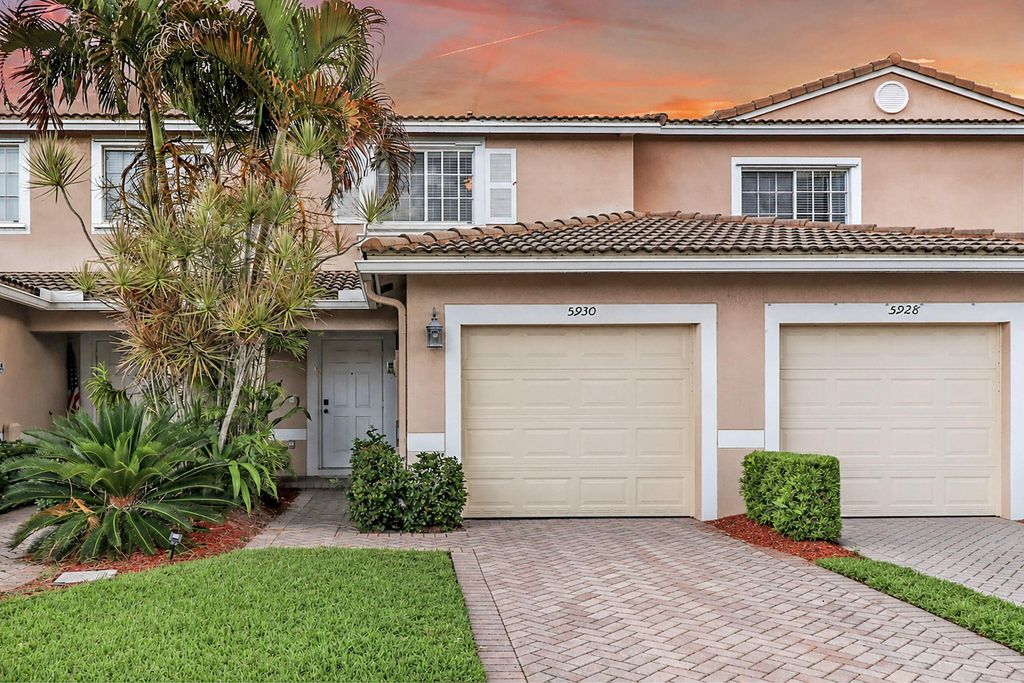 5930 ROYAL Way, Tamarac, FL 33321