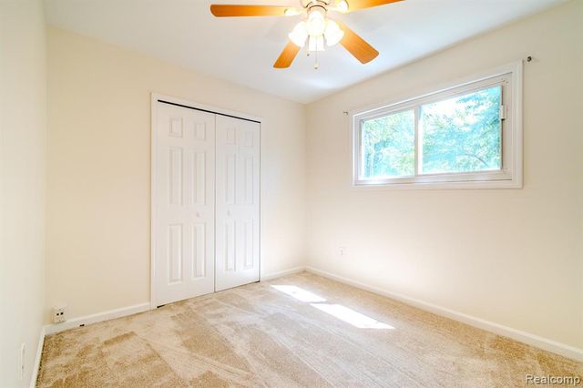 19888 Broadacres Street, Clinton Township, MI 48035