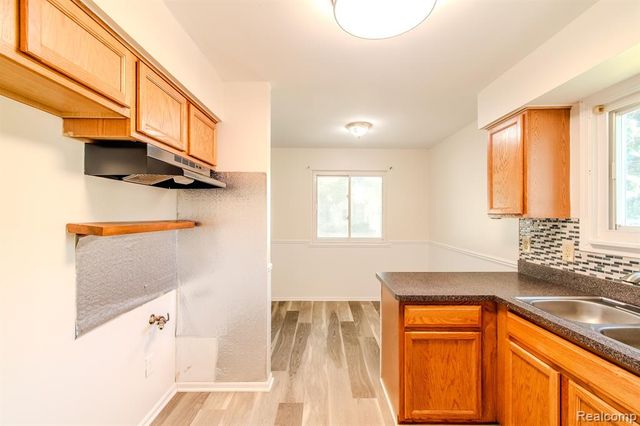 19888 Broadacres Street, Clinton Township, MI 48035