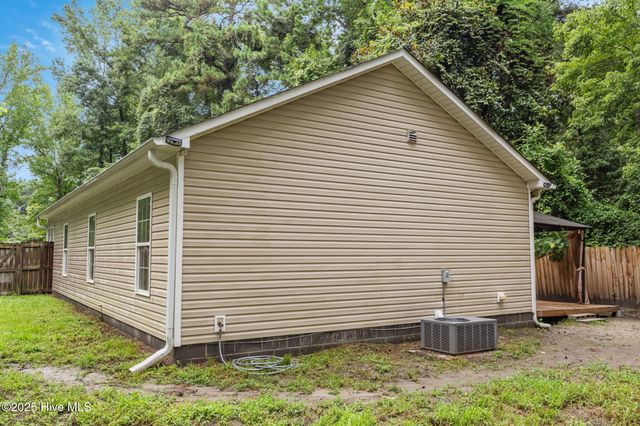 1624 Hargett Street, Jacksonville, NC 28540