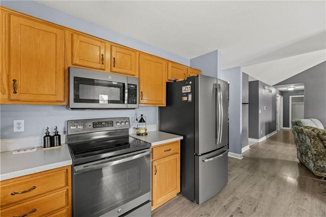 517 Shanandoah Drive, Edgerton, KS 66021
