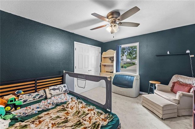 517 Shanandoah Drive, Edgerton, KS 66021