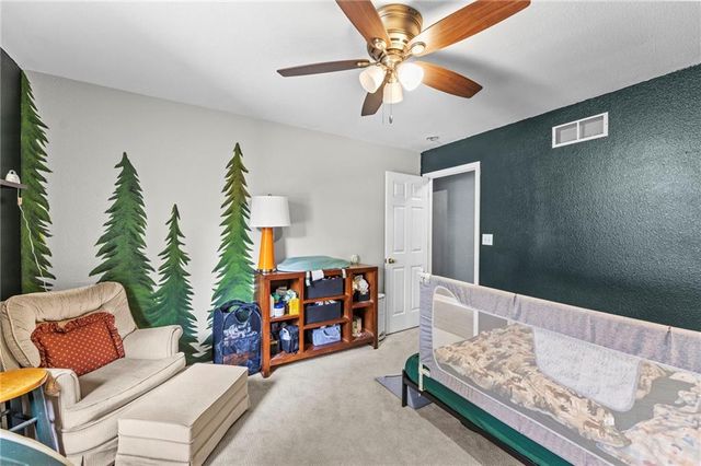 517 Shanandoah Drive, Edgerton, KS 66021