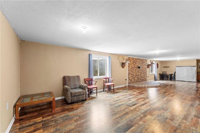 517 Shanandoah Drive, Edgerton, KS 66021