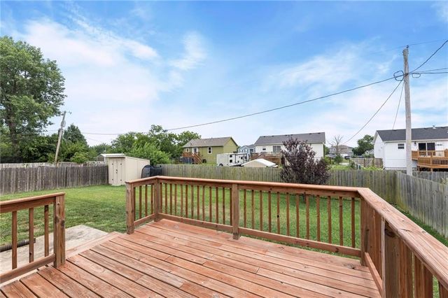 517 Shanandoah Drive, Edgerton, KS 66021
