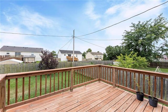 517 Shanandoah Drive, Edgerton, KS 66021