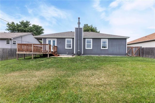 517 Shanandoah Drive, Edgerton, KS 66021