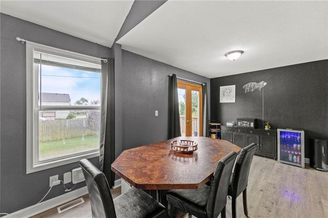 517 Shanandoah Drive, Edgerton, KS 66021