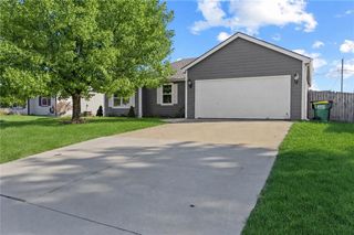 517 Shanandoah Drive, Edgerton, KS 66021