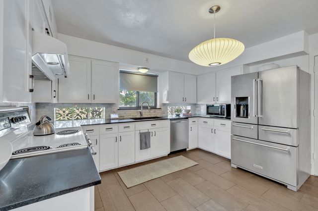 9907 Woodgrove Drive, Dallas, TX 75218