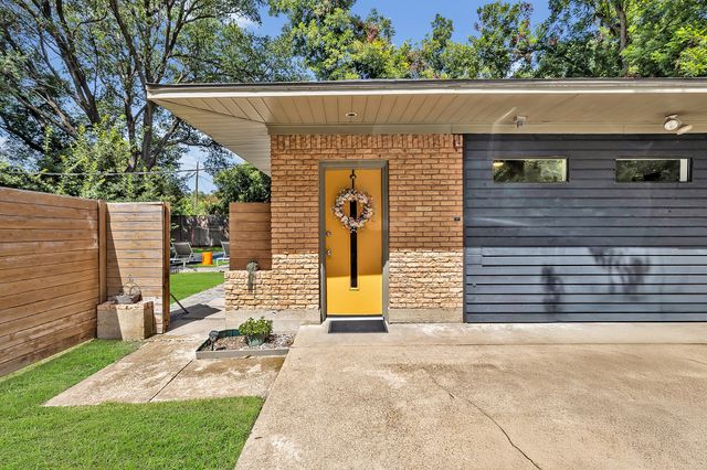 9907 Woodgrove Drive, Dallas, TX 75218