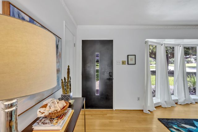 9907 Woodgrove Drive, Dallas, TX 75218