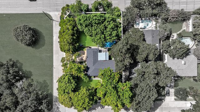 9907 Woodgrove Drive, Dallas, TX 75218