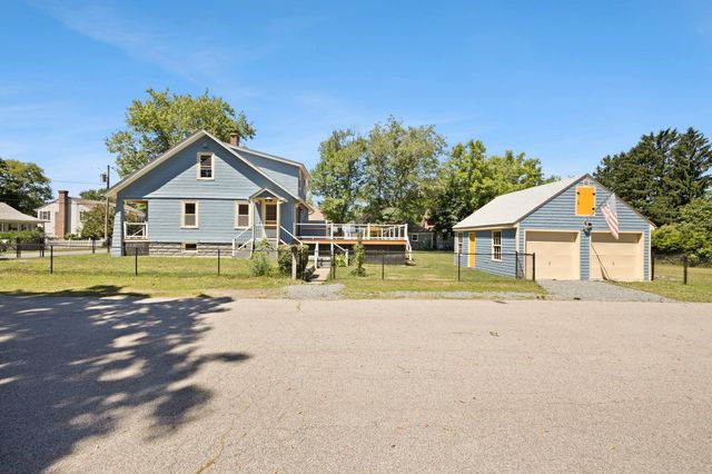 34 Ricard St, Seekonk, MA 02771