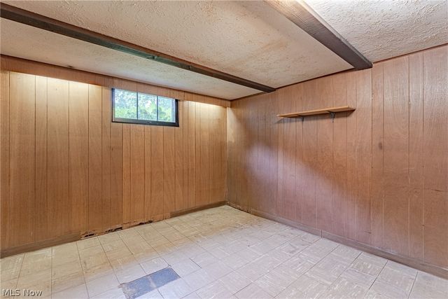 598 Morningview Avenue, Akron, OH 44305