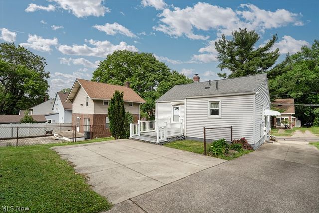 598 Morningview Avenue, Akron, OH 44305