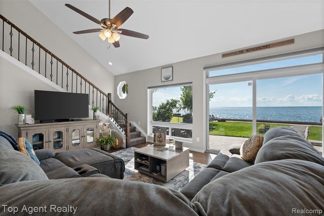 7910 Anchor Bay Drive, Clay, MI 48001