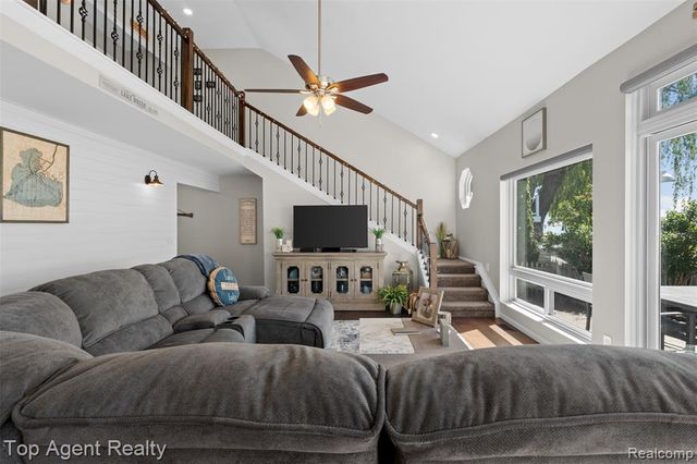 7910 Anchor Bay Drive, Clay, MI 48001