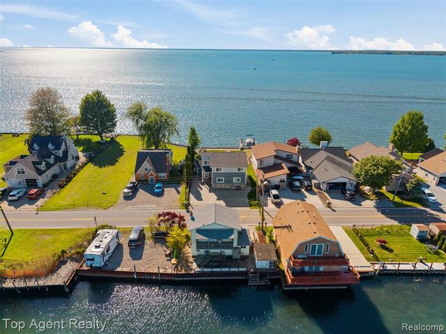 7910 Anchor Bay Drive, Clay, MI 48001