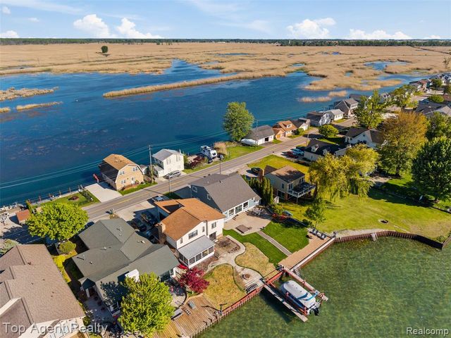 7910 Anchor Bay Drive, Clay, MI 48001