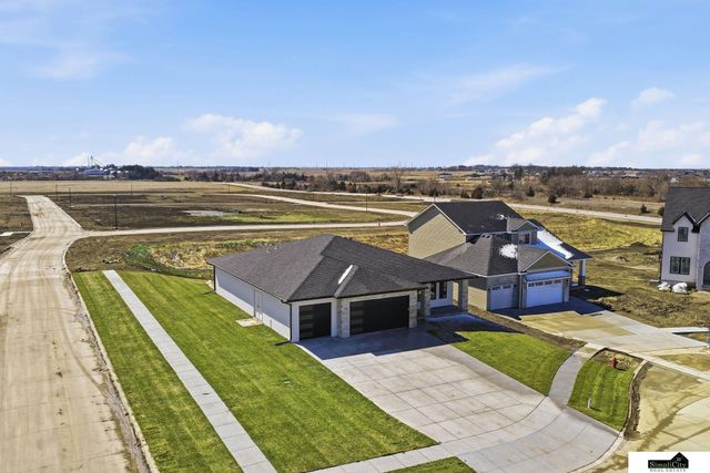 8521 Butterfly Court, Lincoln, NE 68526