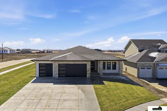 8521 Butterfly Court, Lincoln, NE 68526
