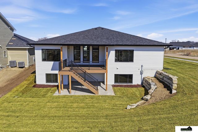 8521 Butterfly Court, Lincoln, NE 68526