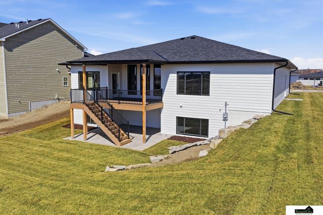 8521 Butterfly Court, Lincoln, NE 68526