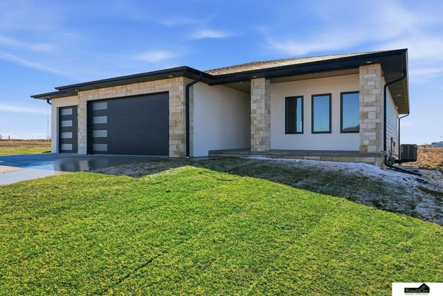 8521 Butterfly Court, Lincoln, NE 68526