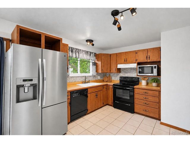 1929 E 117th Ct, Northglenn, CO 80233
