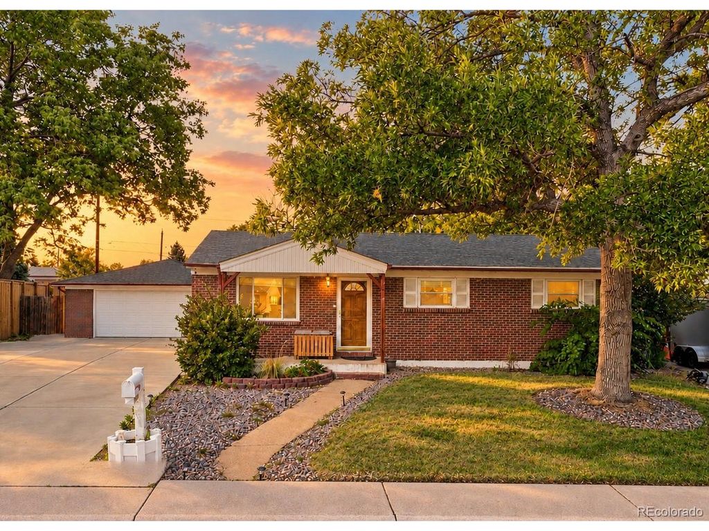 1929 E 117th Ct, Northglenn, CO 80233