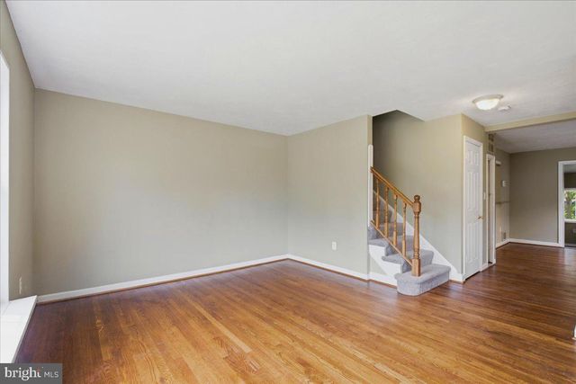 7632 W PARK DR, Hyattsville, MD 20783