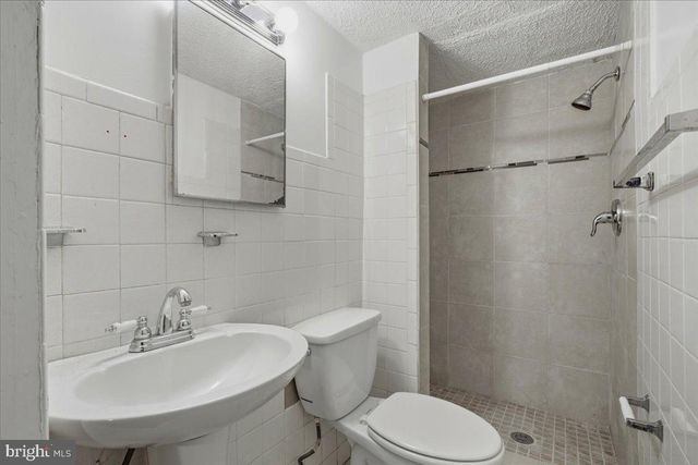 7632 W PARK DR, Hyattsville, MD 20783