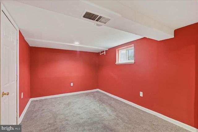 7632 W PARK DR, Hyattsville, MD 20783