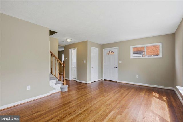 7632 W PARK DR, Hyattsville, MD 20783