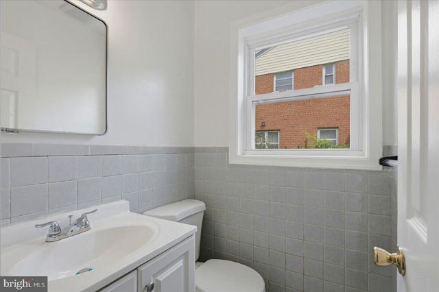7632 W PARK DR, Hyattsville, MD 20783