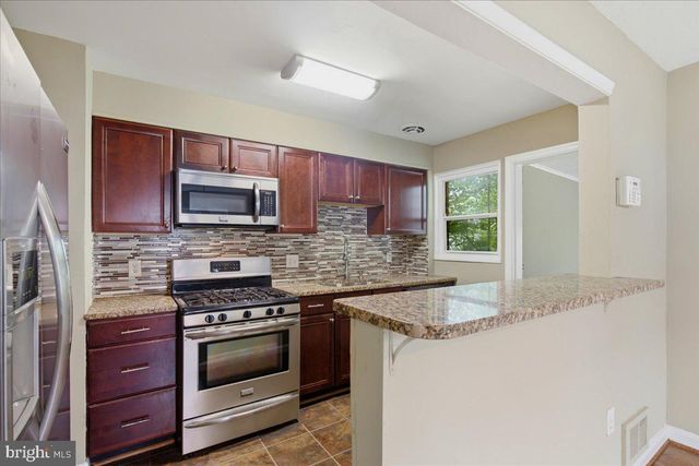 7632 W PARK DR, Hyattsville, MD 20783