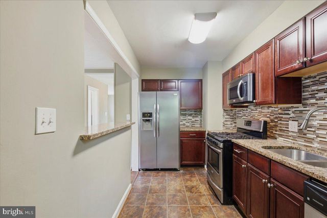 7632 W PARK DR, Hyattsville, MD 20783