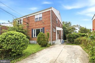 7632 W PARK DR, Hyattsville, MD 20783