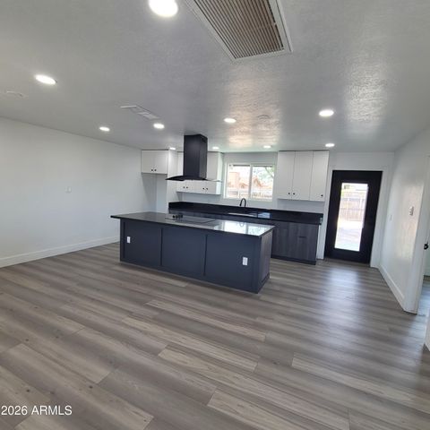 4022 N 55TH Avenue, Phoenix, AZ 85031