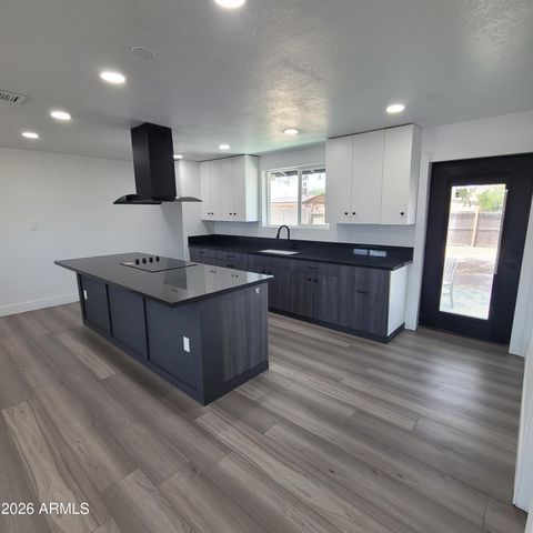 4022 N 55TH Avenue, Phoenix, AZ 85031