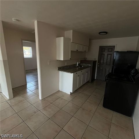 2301 Cranford AVE 1, Fort Myers, FL 33916