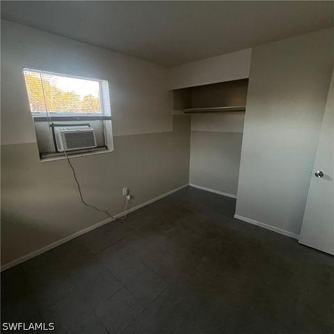 2301 Cranford AVE 1, Fort Myers, FL 33916