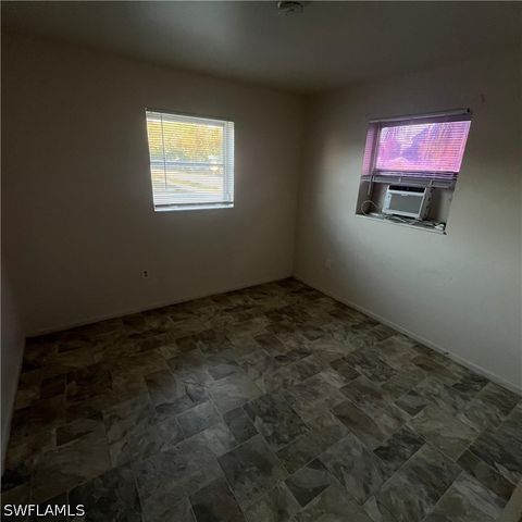 2301 Cranford AVE 1, Fort Myers, FL 33916