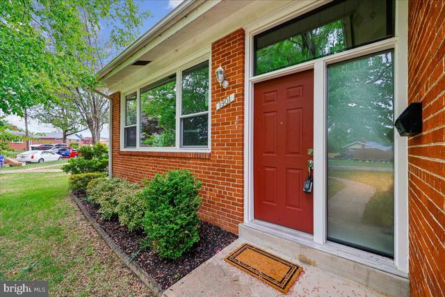 1901 LADD ST, Silver Spring, MD 20902