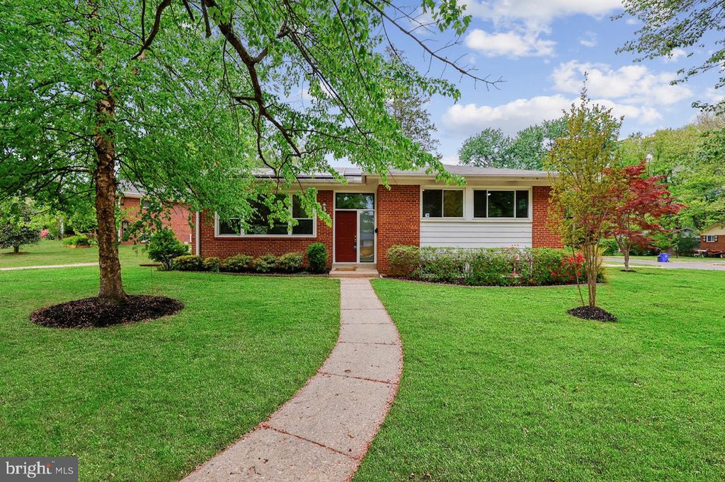 1901 LADD ST, Silver Spring, MD 20902